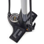 Pompe à pied Windpro en acier blanc