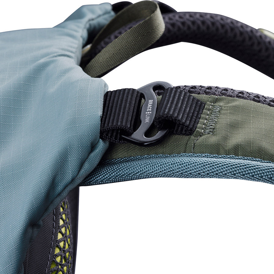 EVOC, Stage 6 + 2L Bladder, Hydration Bag, Volume: 6L, Bladder: Included (2L), Black