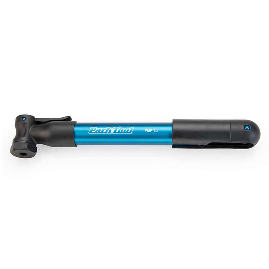 Pompe compacte bleue