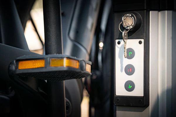 PORTE-VÉLOS/POUR VÉLOS ELECTRIQUE