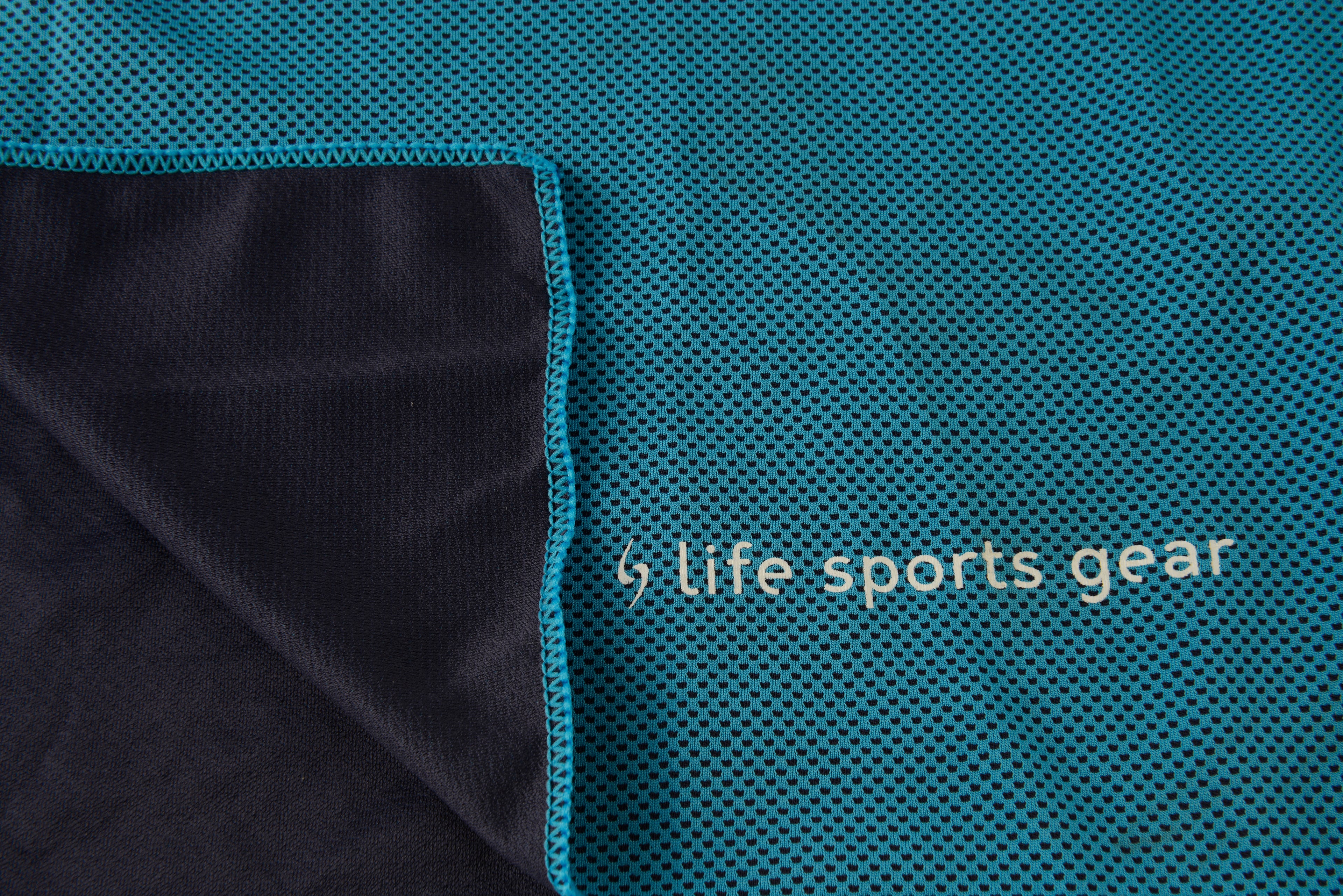 Serviette rafraichissante